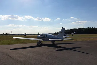 Rundflug - Besondere Wünsche - in Piper PA28 Archer