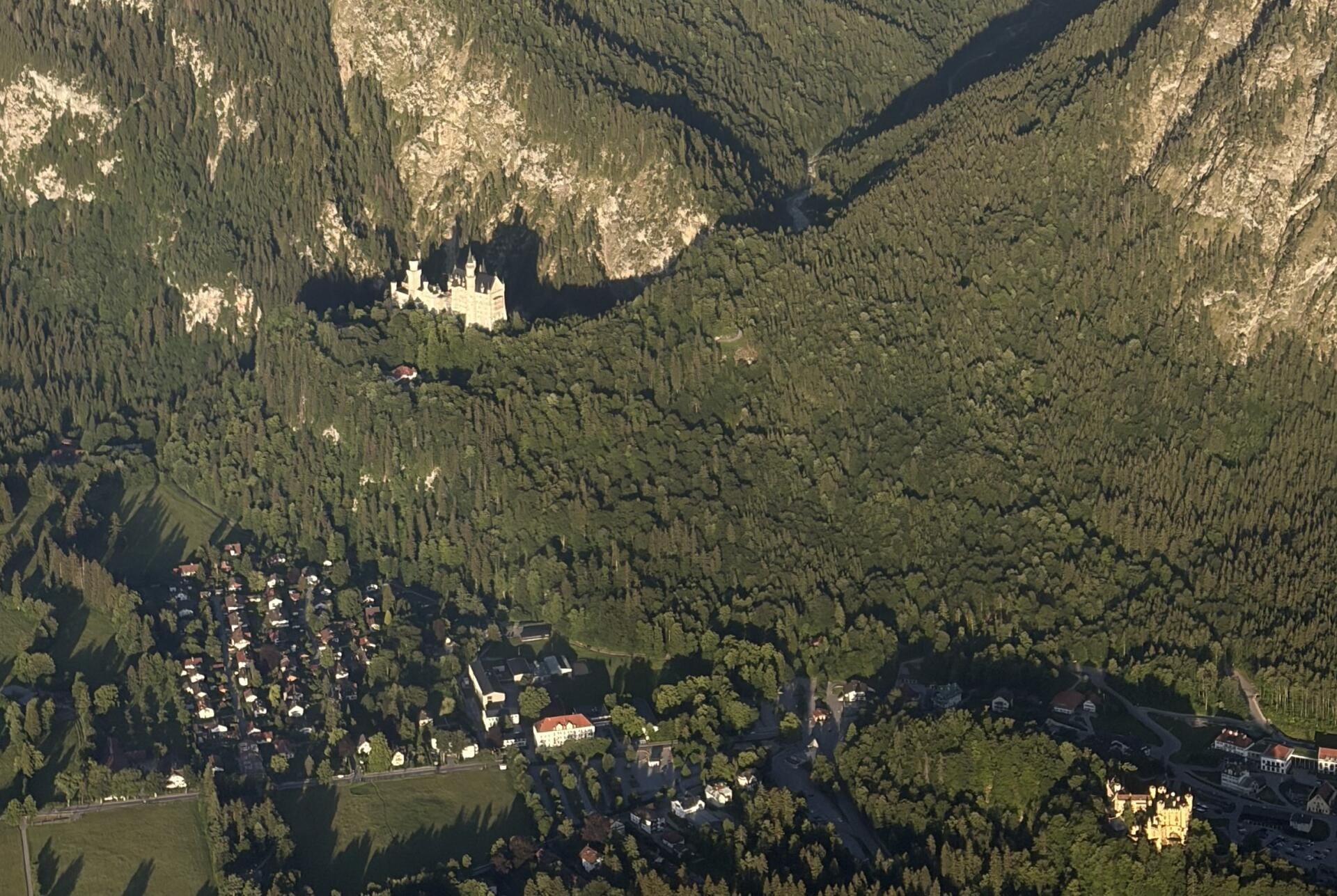 Rundflug: Zugspitze, Füssen & Schloss Neuschwanstein