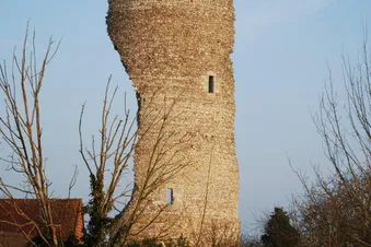 Tour de l'Epaule (Gallardon)