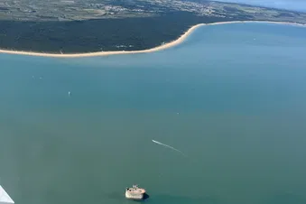 Vue de Fort Boyard, du père Fouras 😉 et des cotes de l'ile d'Oléron à 2000 ft lors une "tempête" de ciel bleu !