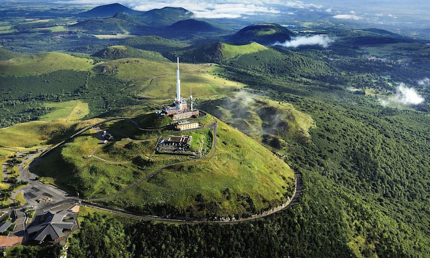 Survol du Puy de Dôme et ses volcans (2 passagers max)