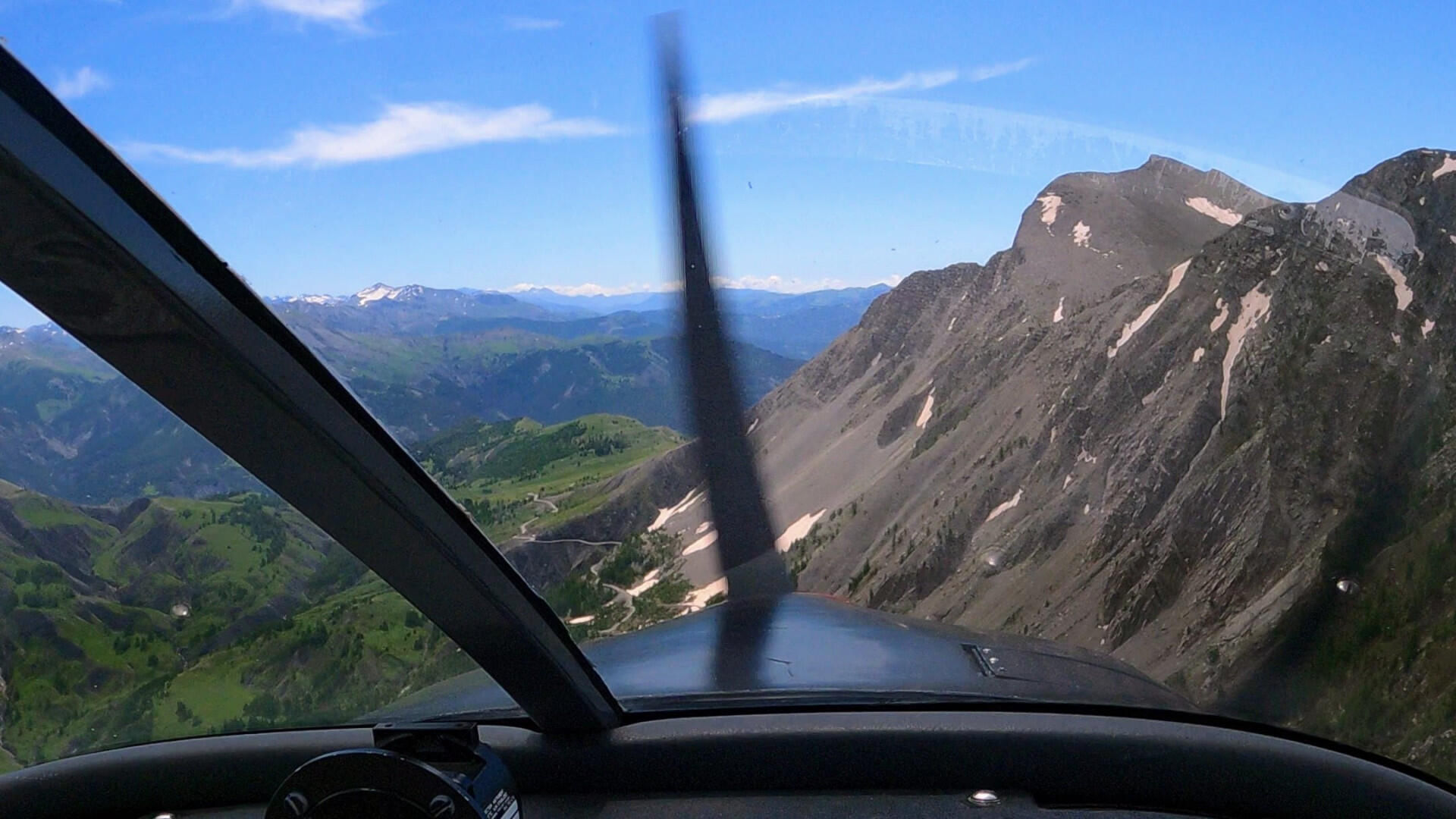 Le col des Champs au printemps