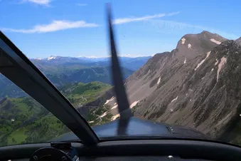 Le col des Champs au printemps