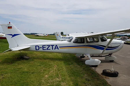 Cessna 172S TDI Seitenansicht