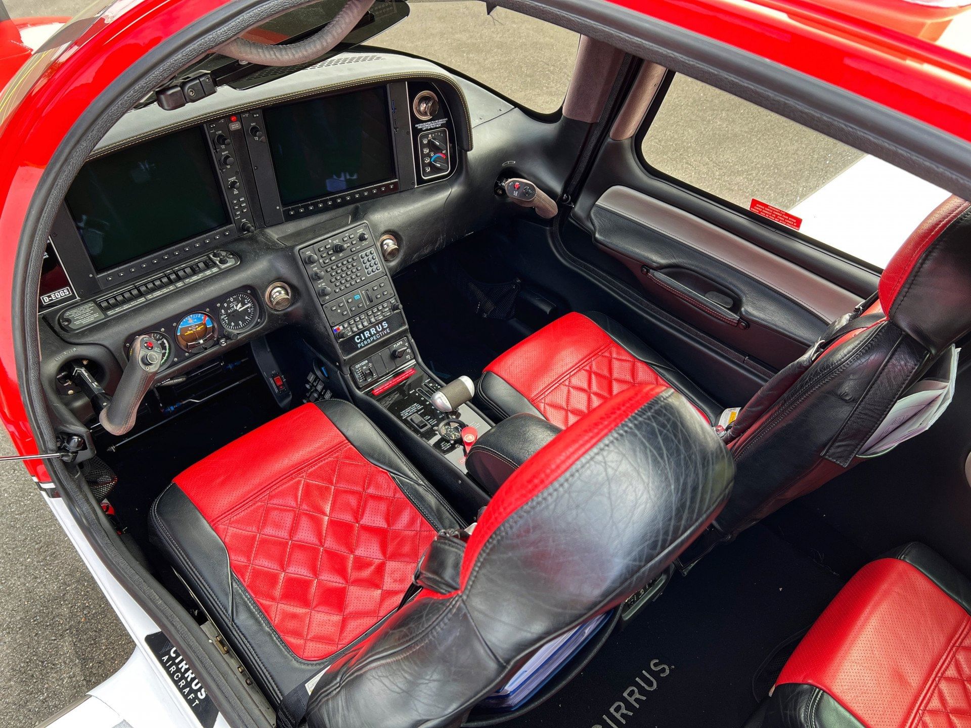 Business- Flug nach Hamburg - Taxiflug hin und zurück