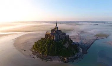 Le Mont Saint Michel depuis le ciel