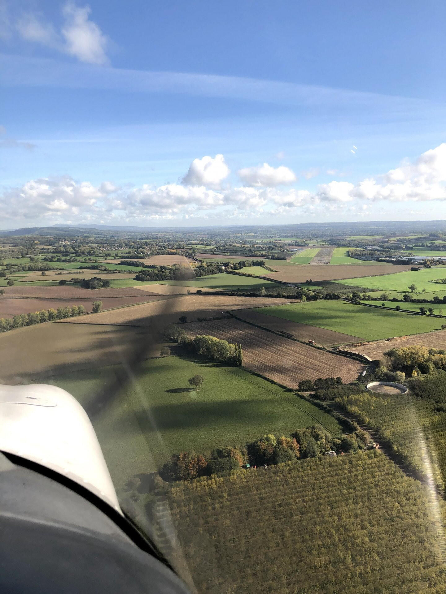 Fly to Shobdon for lunch and return