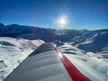 Alpes enneigées et Méditerranée ensoleillée