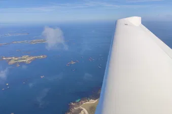 Vol Pontoise Cherbourg A/R ds la journée ou sur 2 jours