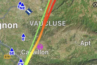 Vol au dessus du sommet du mont ventoux