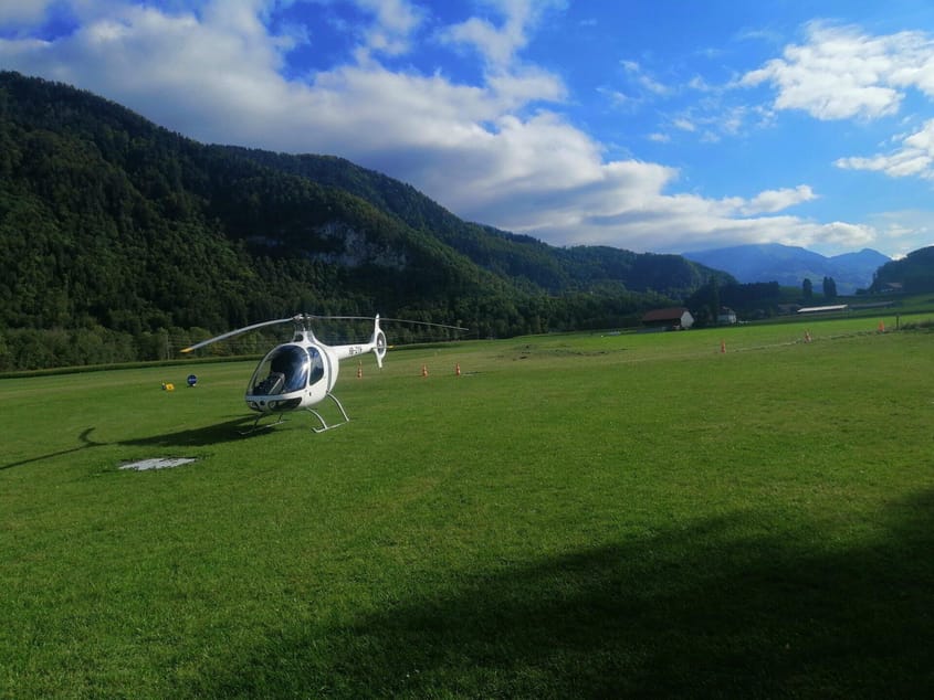 Vol panoramique en hélico au départ de Sion (1h)