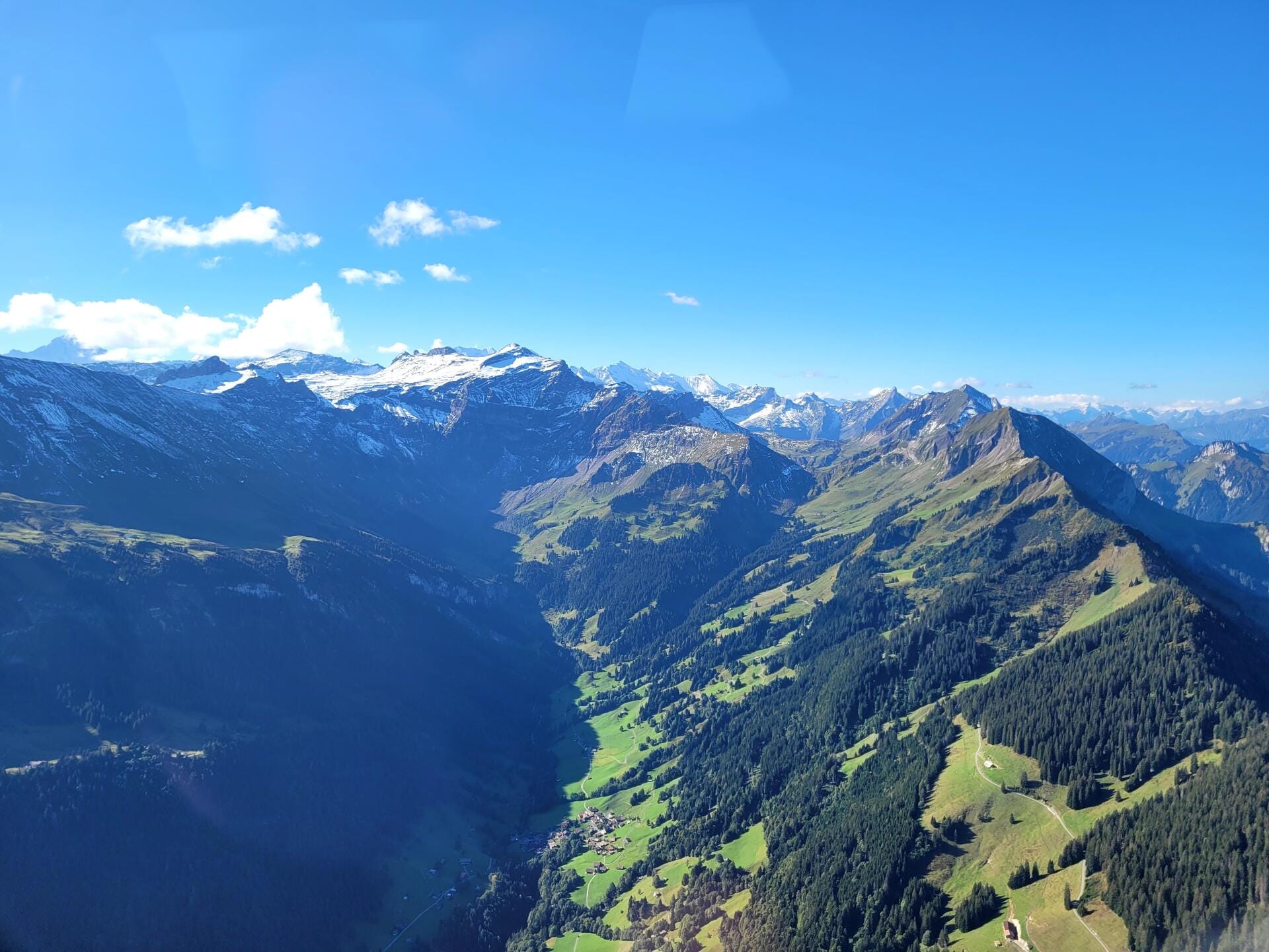 Eiger-Mönch-Jungfrau Flug mit Abstecher zum Oeschinensee