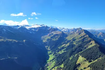 Eiger-Mönch-Jungfrau Flug mit Abstecher zum Oeschinensee