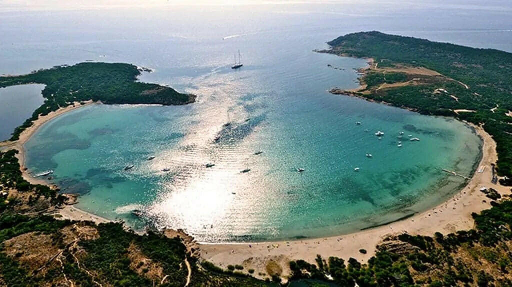 Bonifacio en Hélicoptère depuis Ajaccio - Vol Privatif