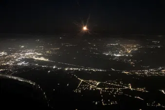 Lyon vue du ciel - de jour comme de nuit