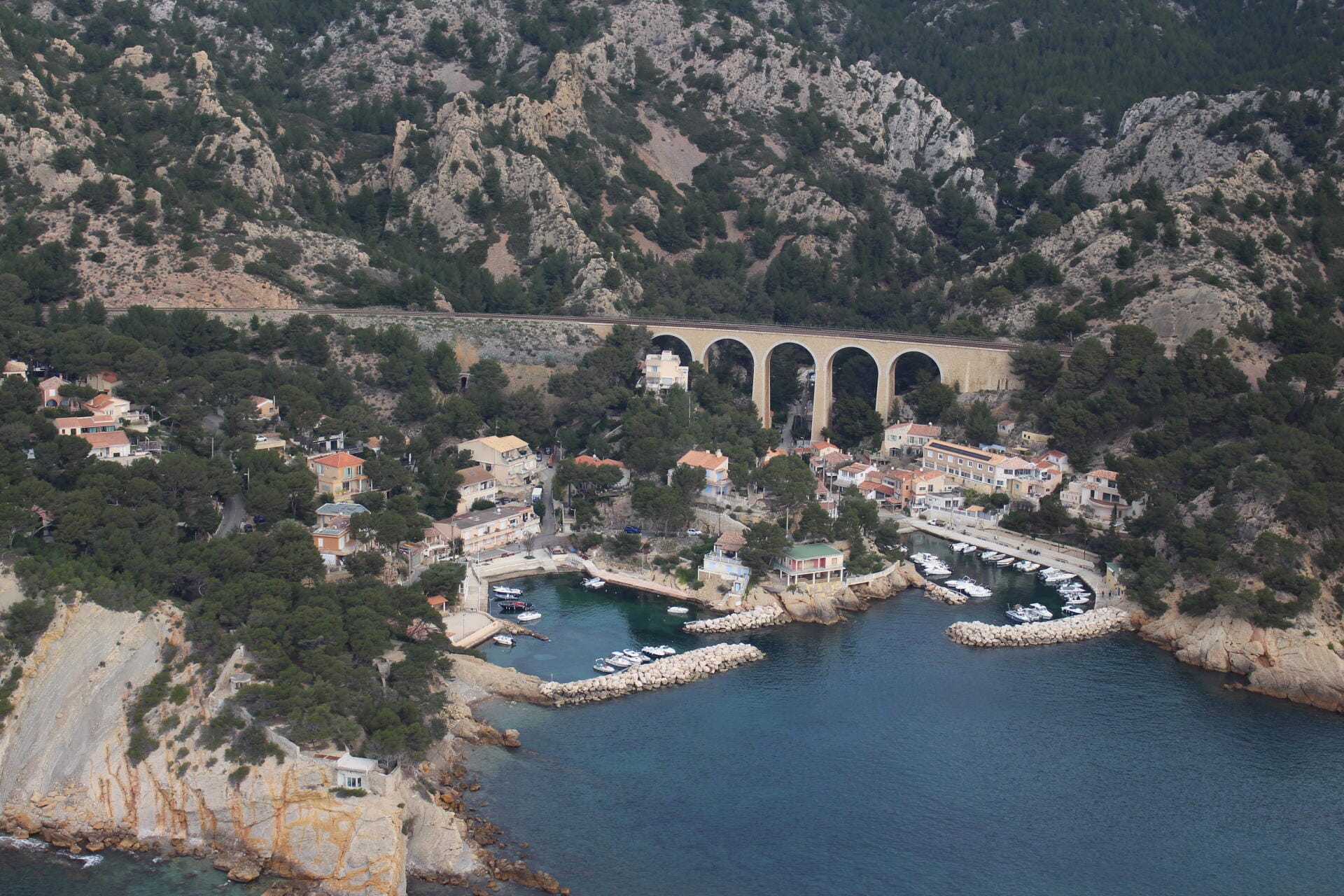 Survol hélico de la Rade de Marseille & Calanques