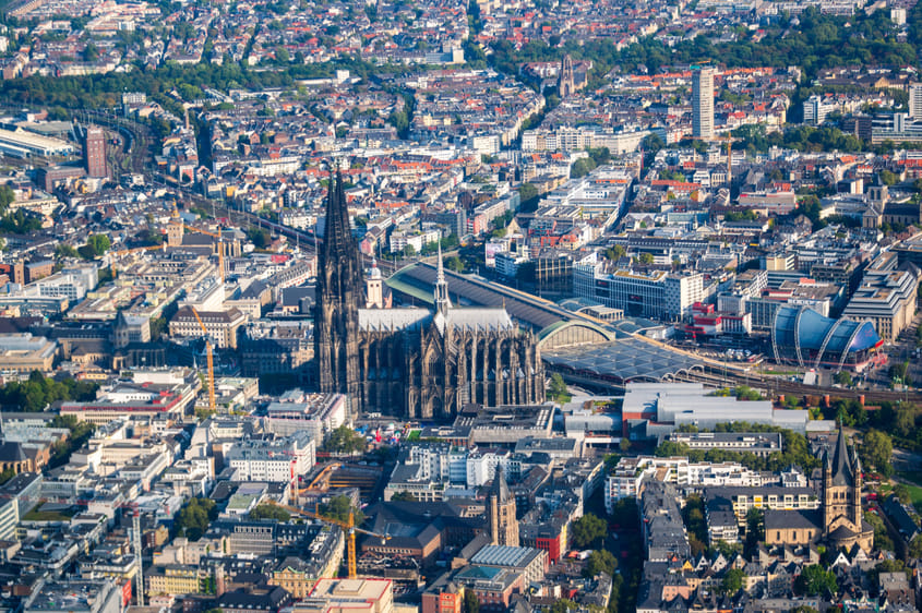 Rundflug über Köln & Düsseldorf