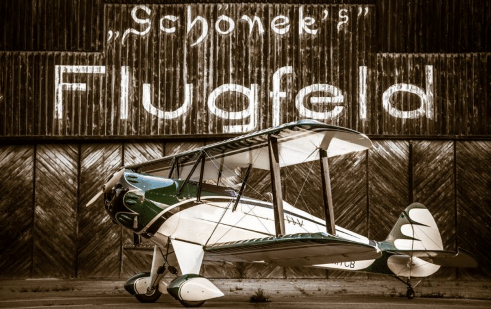 Rundflug im Doppeldecker (60 Minuten)