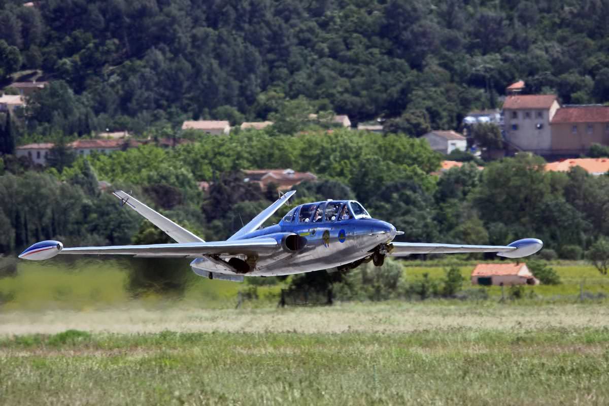Aérospatiale Fouga Magister CM-170