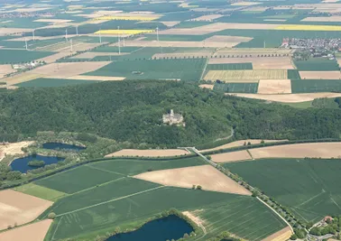 Rundflug zum Schloss Marienburg
