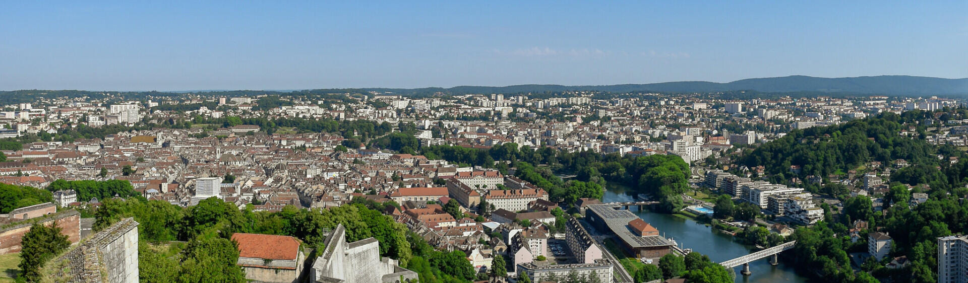 Besançon et ses alentours en hélicoptère - 40 min
