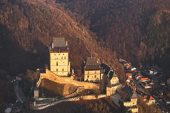 Sightseeing - Czech castles & Vltava river
