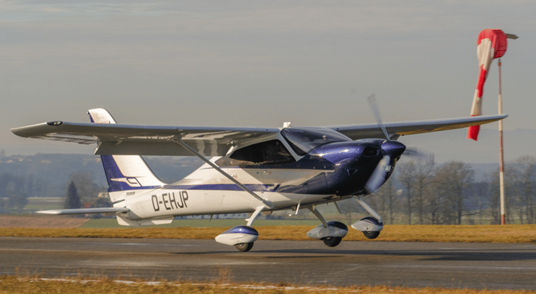 Tecnam P 2010