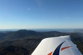 Vol à destination de cannes par les iles de Lerins
