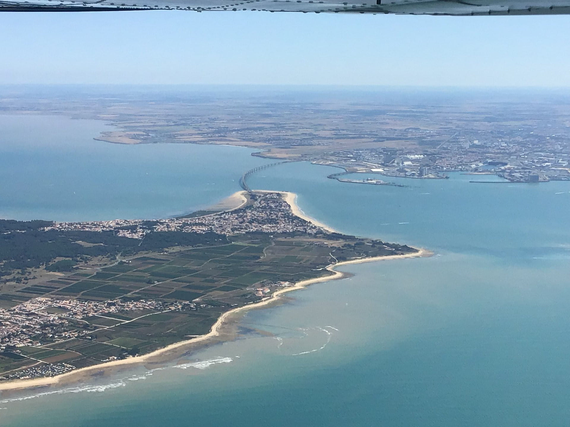 La Rochelle et les îles charentaises vues du ciel