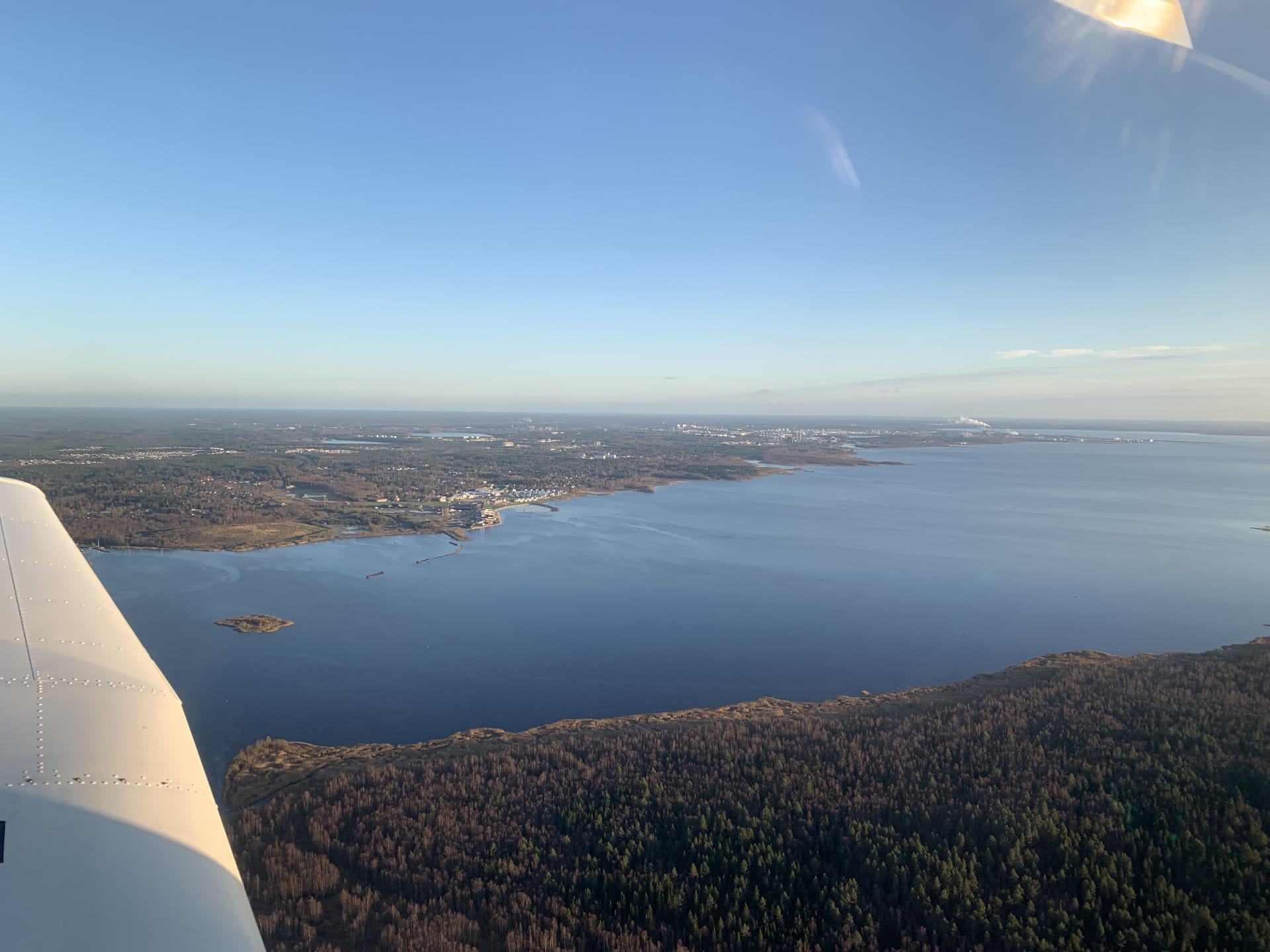 Sightseeing flight over Oulu city