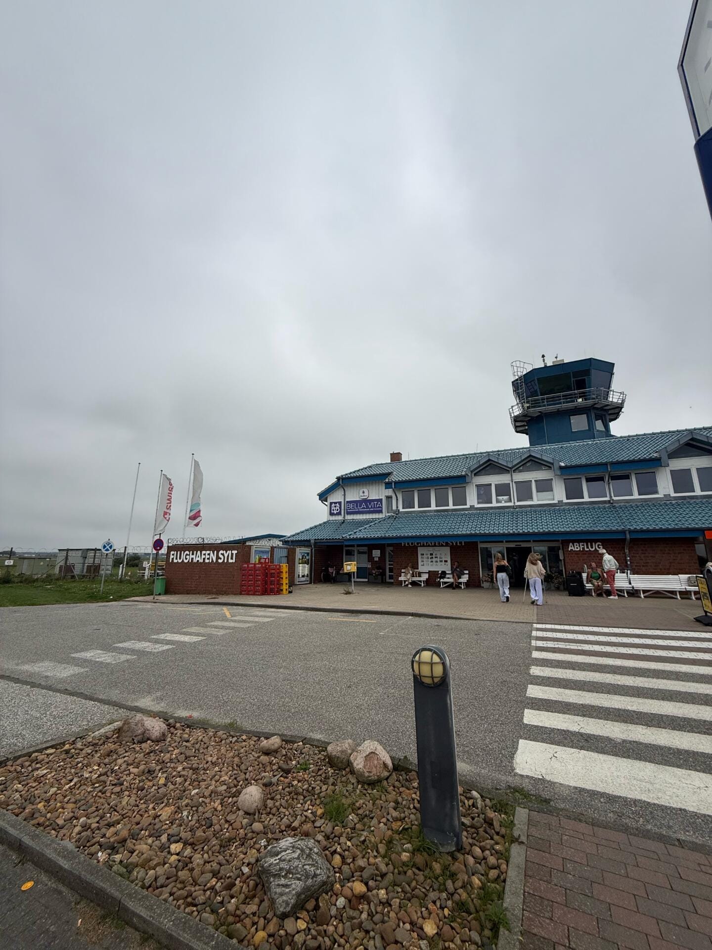nonstop: Düsseldorf - Sylt (Roundtrip)