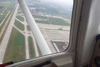 Privatflug nach Deiner Wahl ab Strausberg