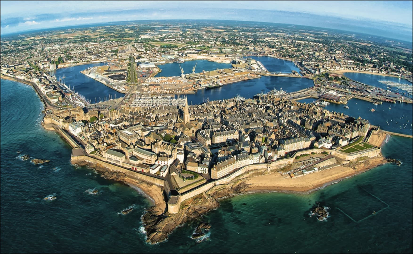 Promenade entre Saint-Malo et le Mt St Michel depuis Rennes
