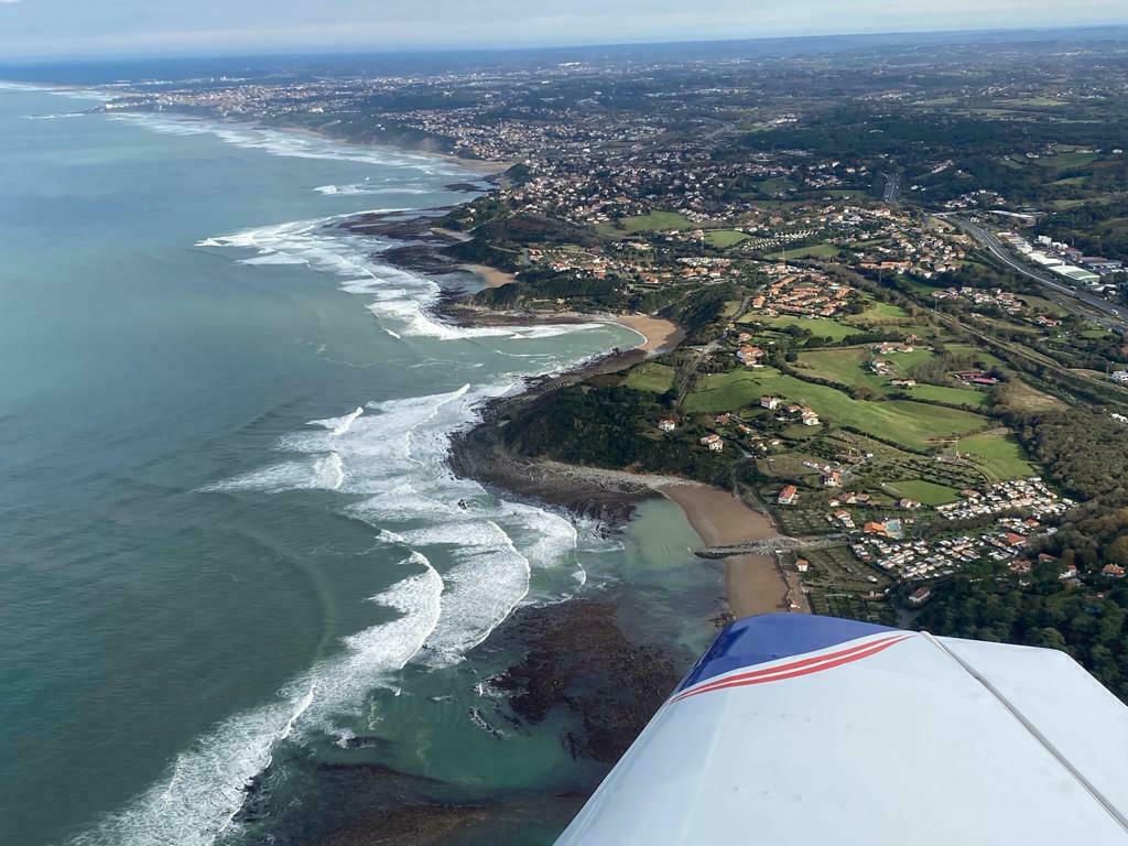 Survol de la côte basque