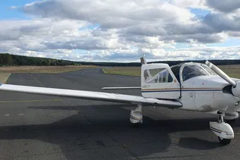 Unser Flugzeug am Treffpunkt Flugplatz Schönhagen