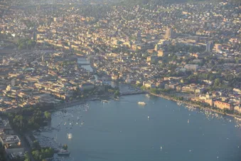 Fliege ab Zürich Kloten zu "Best of" Innerschweiz