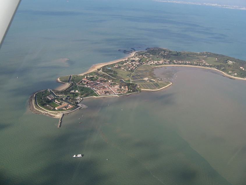 Survol depuis la Rochelle vers l'archipel Charentais