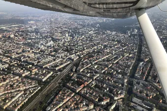 Rundflug über Berlins Mitte via Falkensee (mind. 2 Plätze)