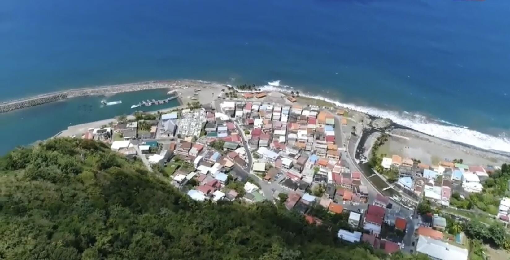 La Martinique, survol nord, Montagne Pelée.