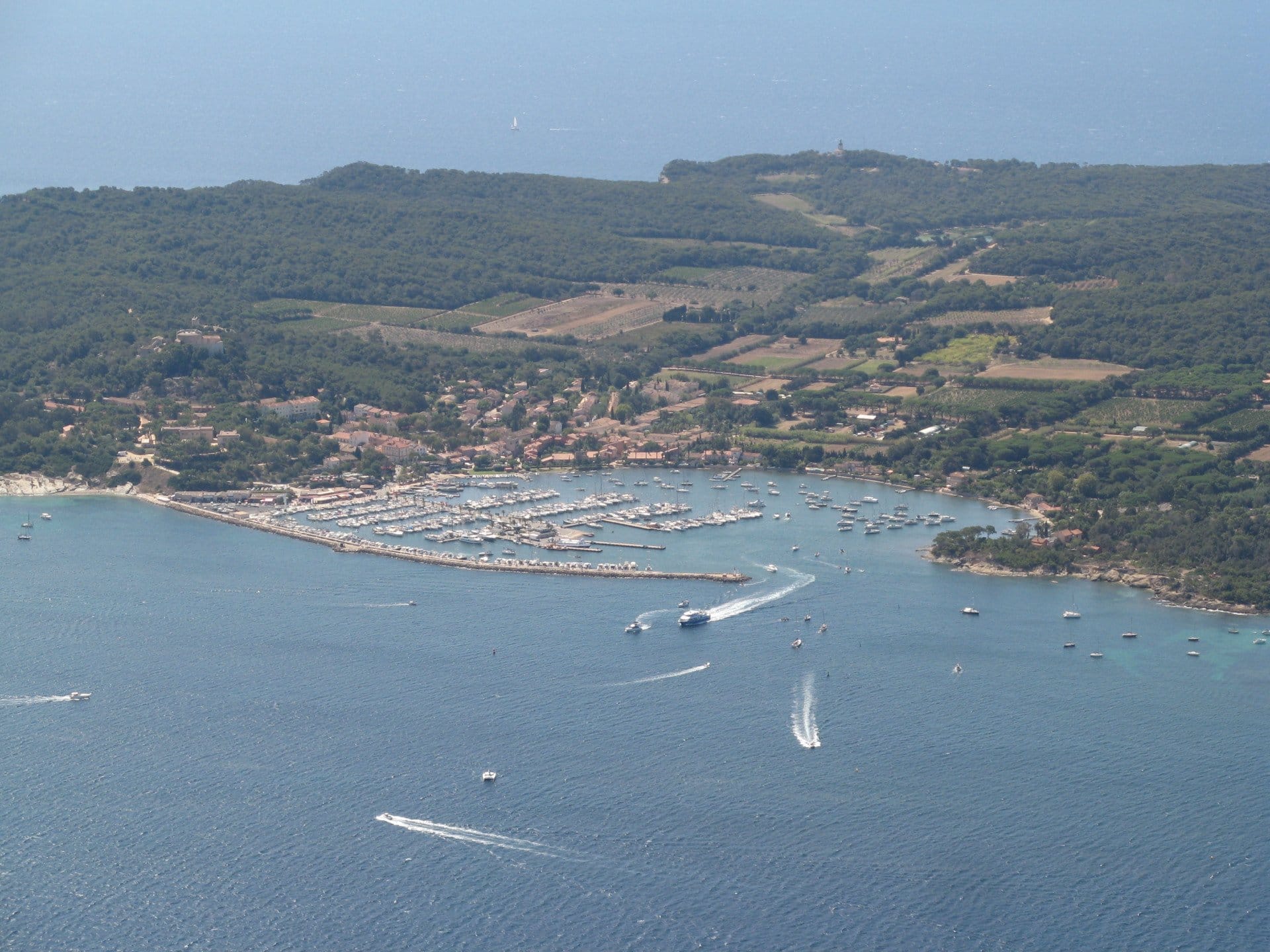 Vol La Rochelle Ajaccio