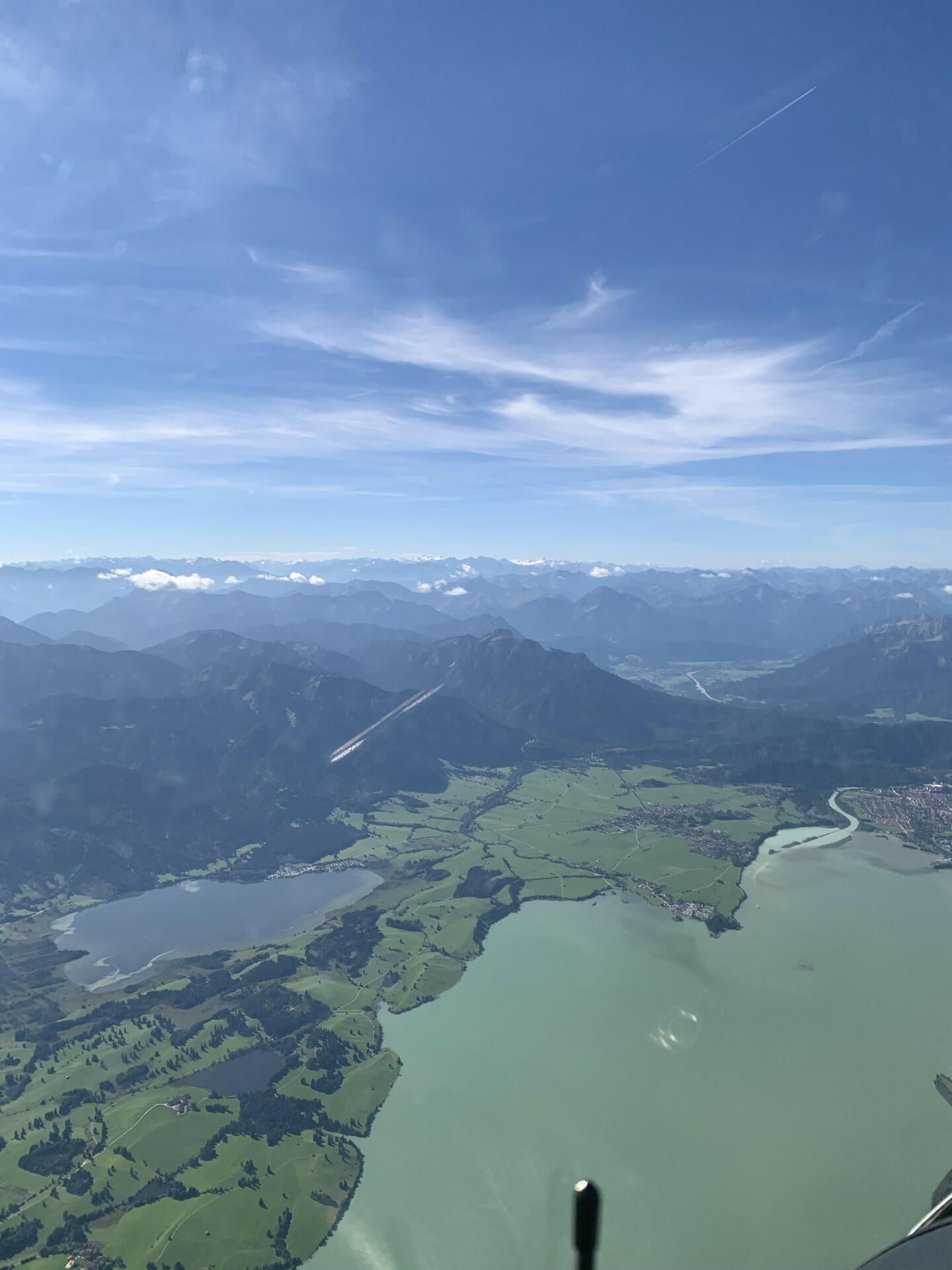 Traumhafter Panoramaflug zur Zugspitze und den Alpennordrand