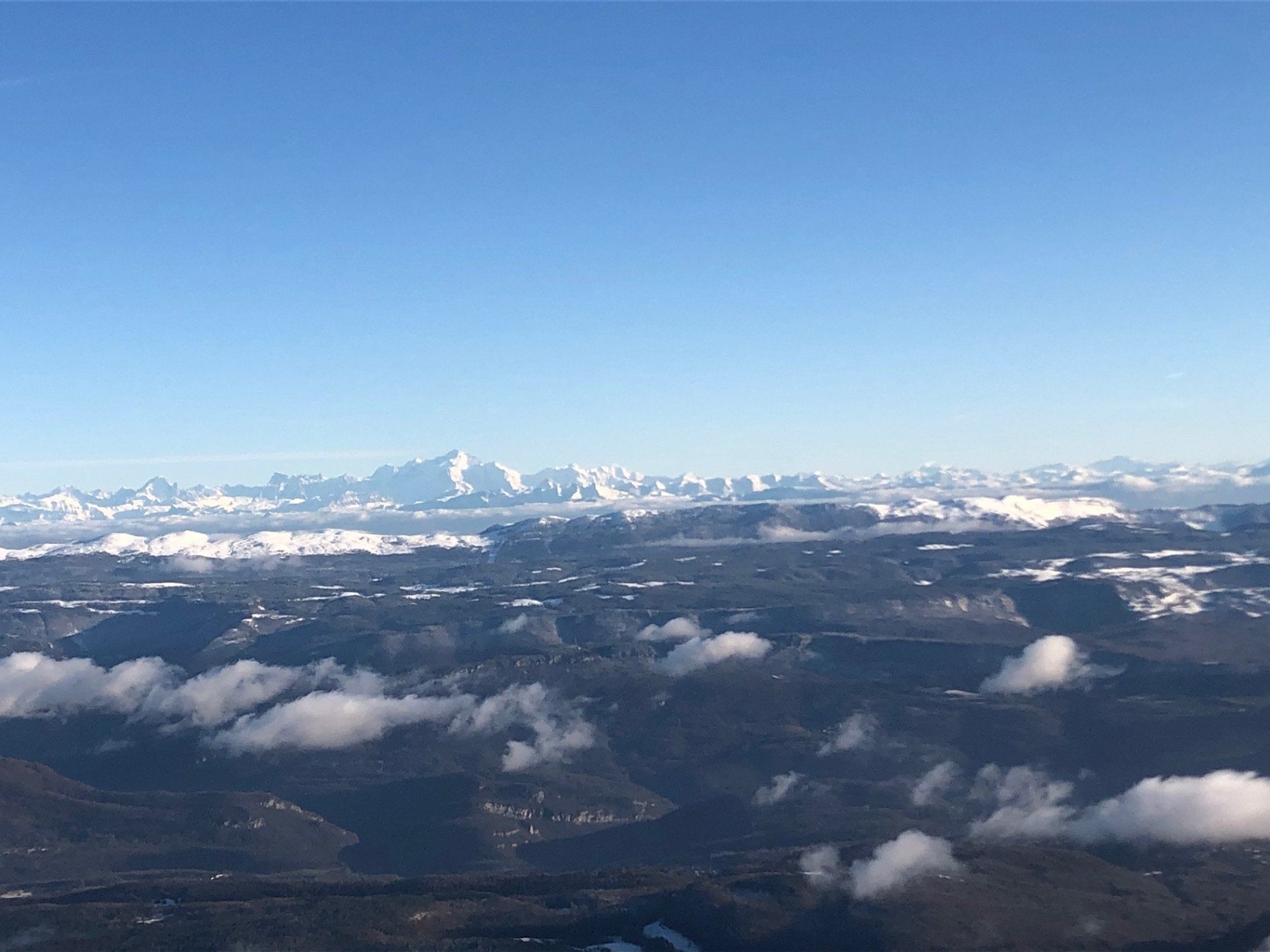 Survol du Haut Jura et du Lac du Vouglans