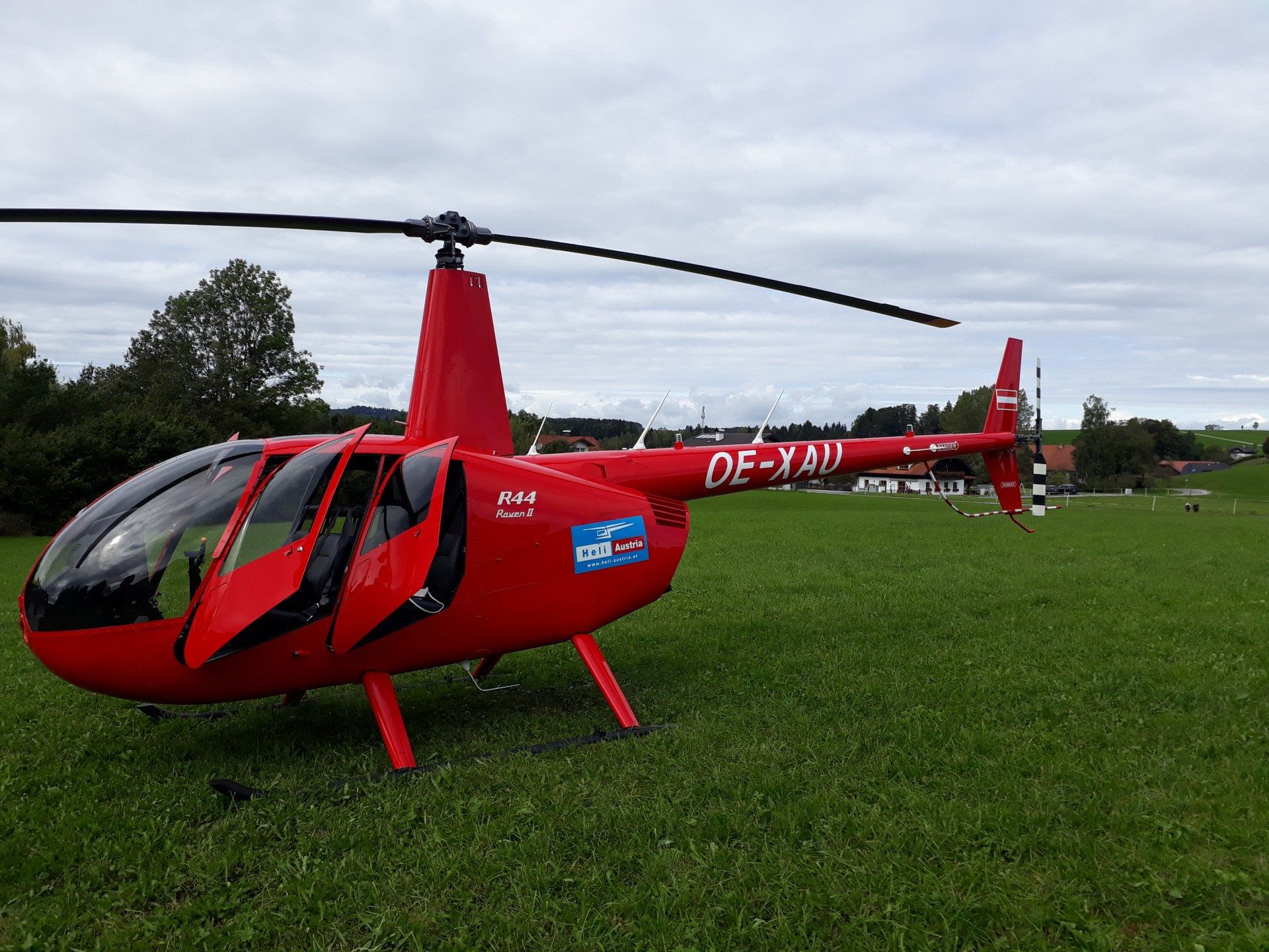 Hubschrauber Rundflug 30 Min. Berg- und Seenregion