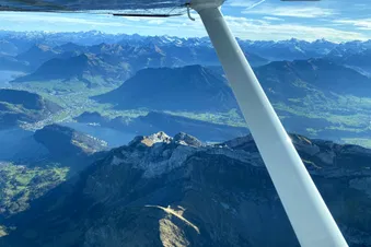 10 Seen und mehr als 100 Berggipfel!