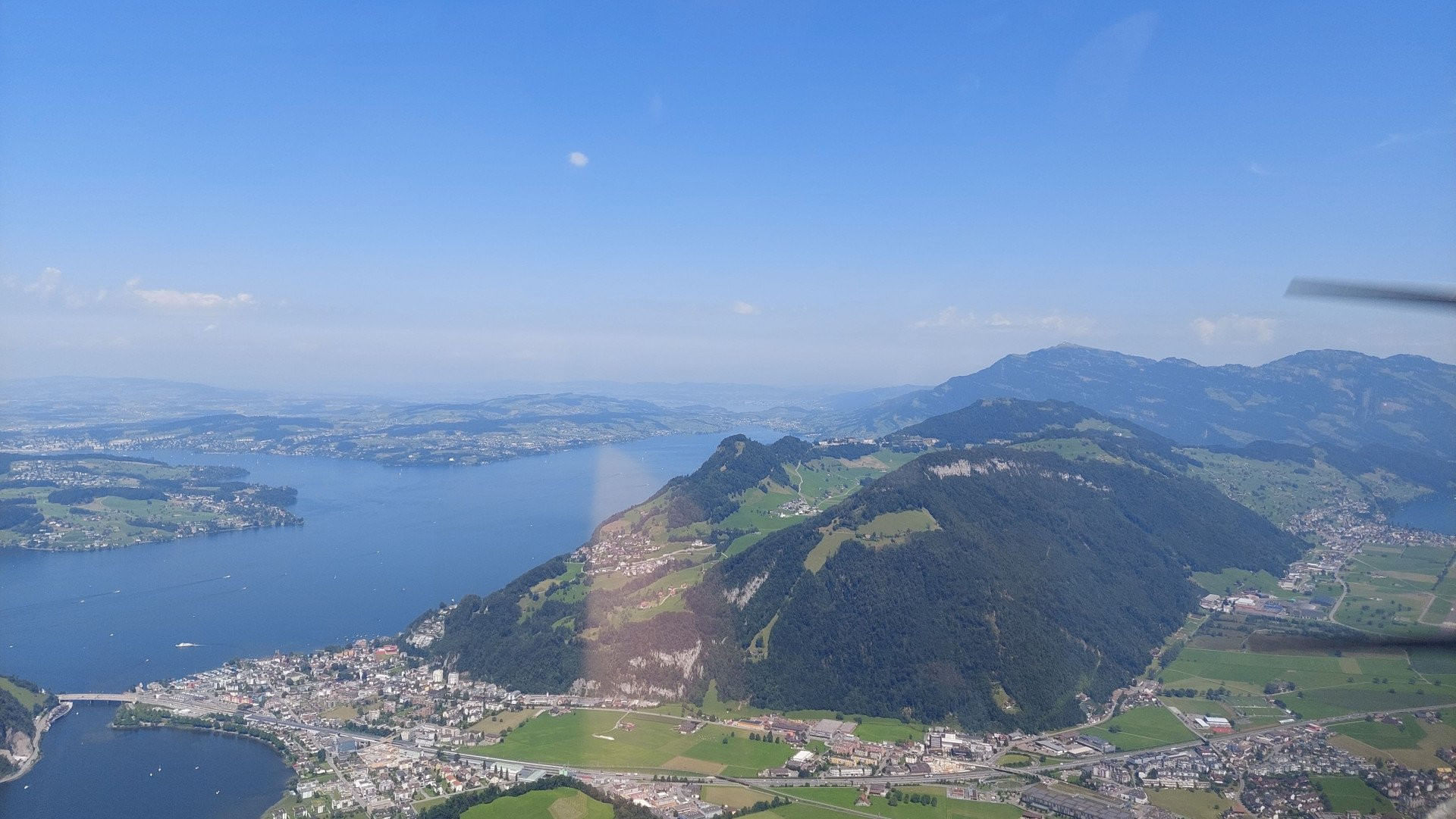 Rundflug in die schönen Innerschweizer Voralpen