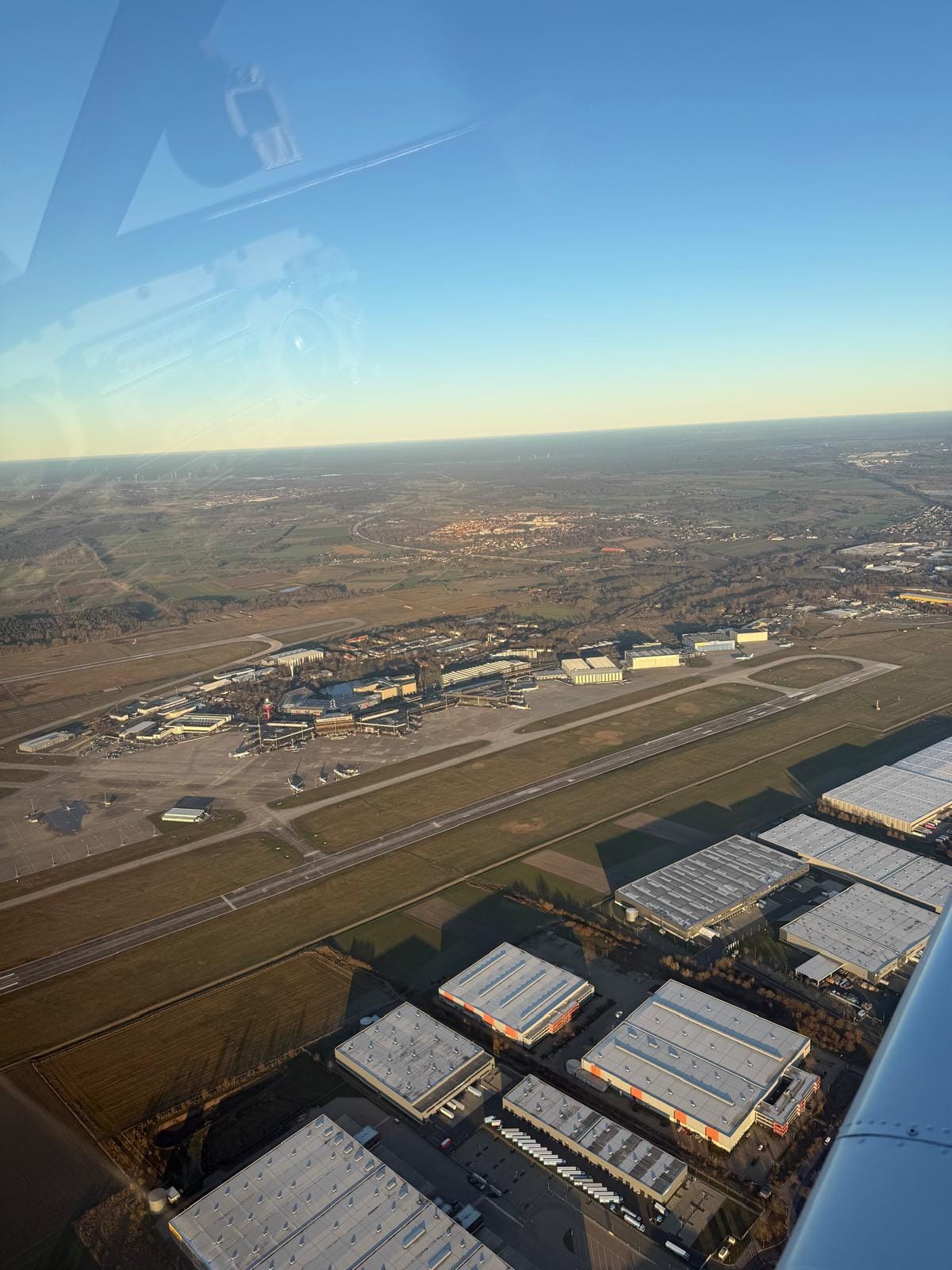 1 Stunde Flug durch die Region