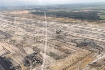 2h Rundflug: Aachen, Düsseldorf, Köln, Nürburgring Rursee