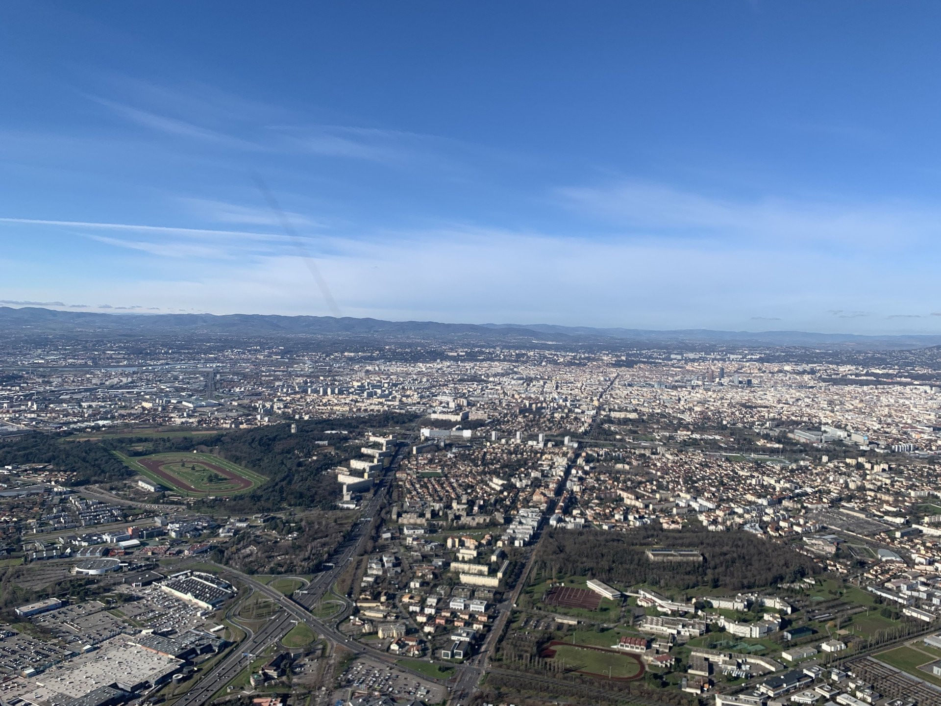 L' Est Lyonnais en Hélicoptère - 20 min