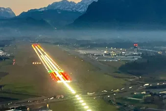 Landebahn 15 in Salzburg