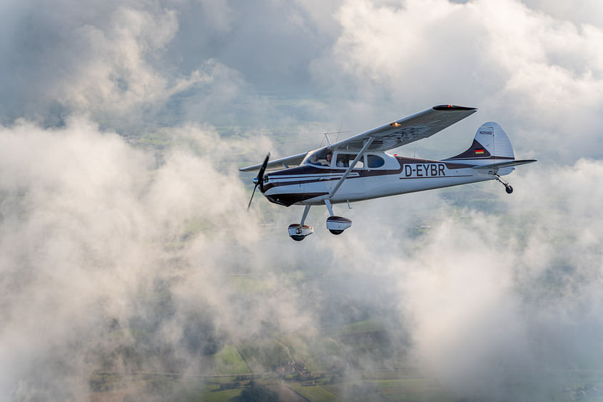 Im Klassiker Cessna 170 über das bayrische Voralpen Land